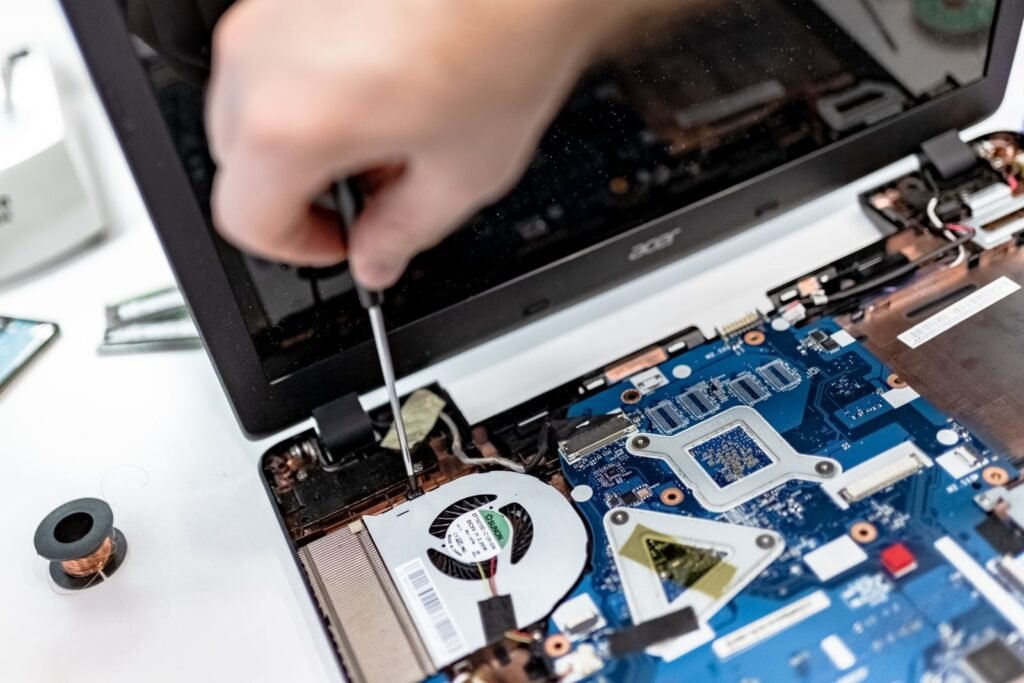 Dépannage informatique dʼun ordinateur portable à Annecy